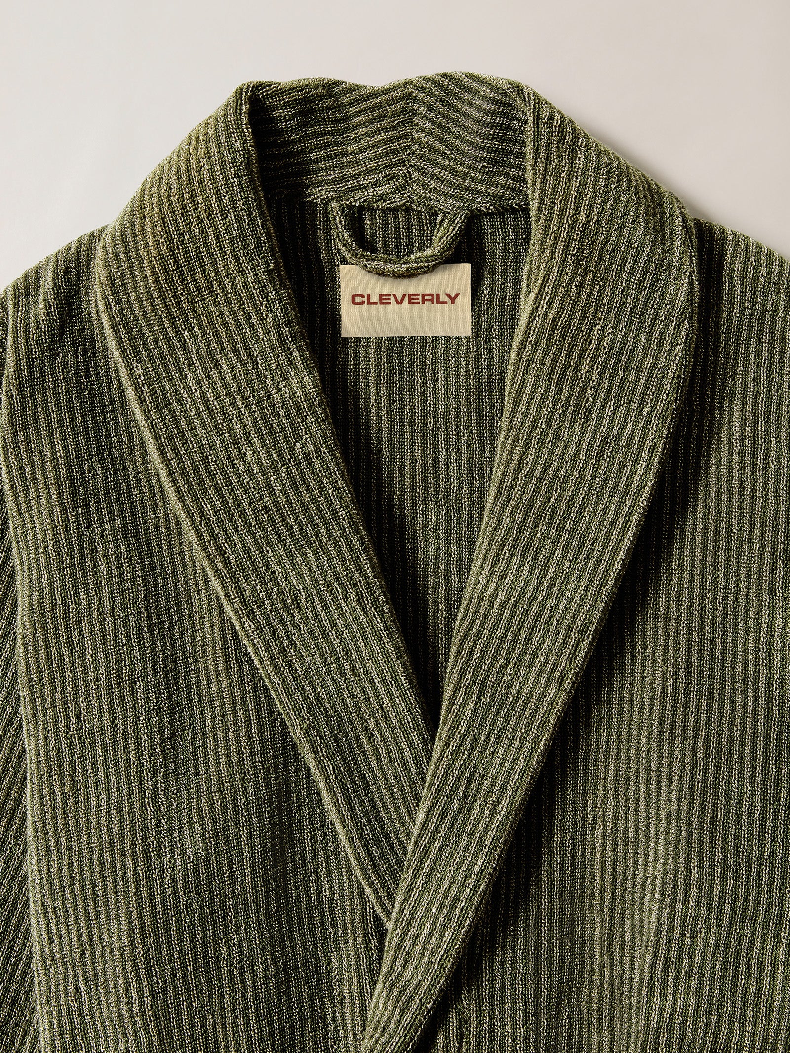 Cleverly Ionic™ Robe – Defender Green